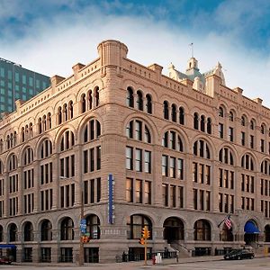Hilton Garden Inn Milwaukee Downtown